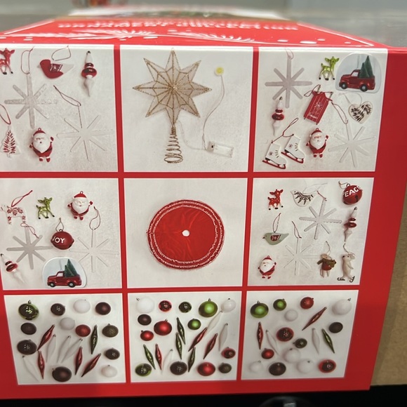 Martha Stewart 100 Piece Ornament Set Deer Birds Santa Lighted Star Tree Skirt - Picture 9 of 11